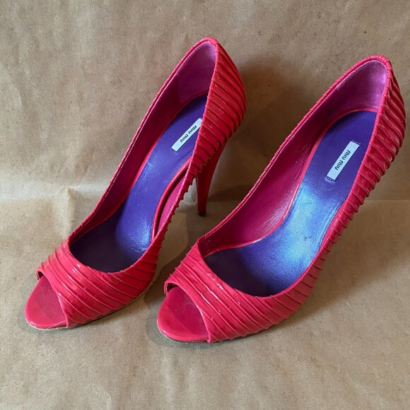 MIU MIU Red Pink Patent Leather Ribbed Peep - Picture 7 of 7